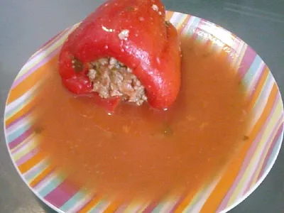 Polnjena paprika s sojinim mesom