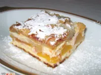 Fotografija recepta: Sadno skutina gibanica Migla