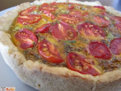 Quiche s češnjevcem in siri