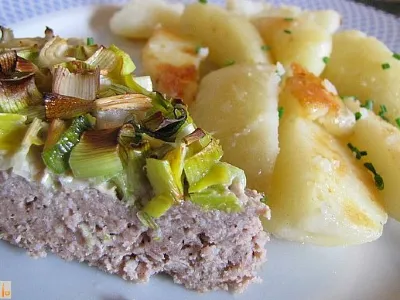 Pečenka v okroglem pekaču