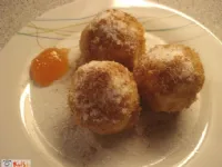 Fotografija recepta: Marelični cmoki iz skutnega testa