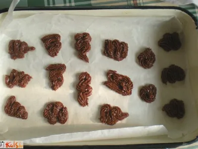 Čokoladni piškoti s kokosom in mandlji