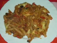 Fotografija recepta: Makarončki z zelenjavno omakico