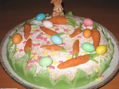 Velikonočna marcipanova torta