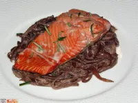 Fotografija recepta: Kremna čebula z lososom