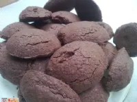 Fotografija recepta: Hrustljavi čokoladni piškoti s tekočo sredico 