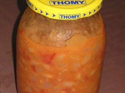 Vložena fižolova solata