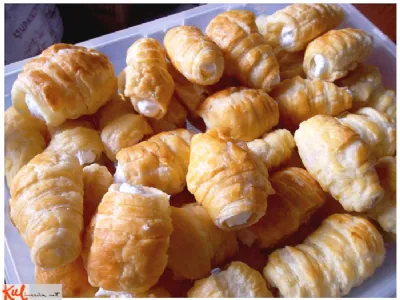 Šamrole s penastim beljakovim nadevom