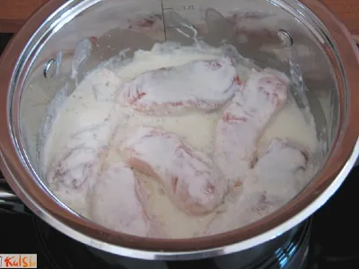 Losos v belem plašču