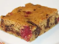 Fotografija recepta: Hitra sladkost z višnjami in čokolado