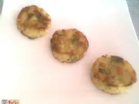 Fotografija recepta: Krompirjevi medaljoni z brokolijem