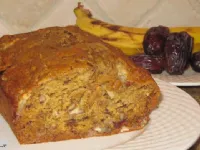 Fotografija recepta: Odišavljen bananin kruh z dateljni