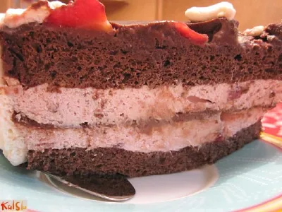 Čokoladno-jagodna mascarpone torta