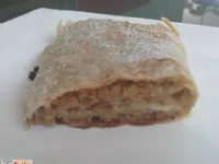 Fotografija recepta: Zavitek z mandlji in jabolki