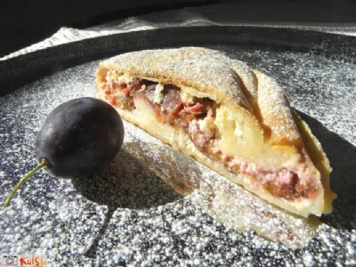 Češnjeva sladka pizza