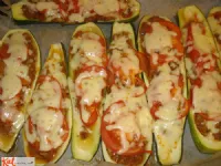 Fotografija recepta: Bučke z mletim mesom