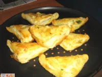 Fotografija recepta: Špinačni žepki iz listnatega testa