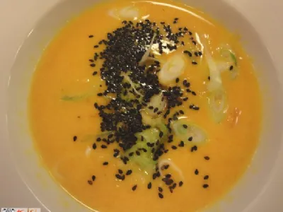 Korenčkovo - pomarančna juha