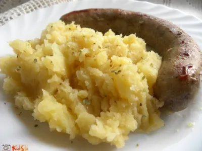 Pražen krompir z baziliko