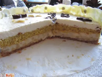 Bela torta Amaretto