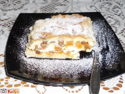 Marelični štrudelj