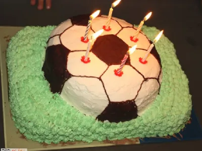 Nogometna žoga brez jajc