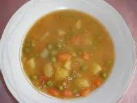 Fotografija recepta: Mineštrica z grahom in krompirjem