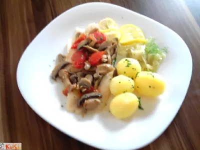 Ribji file v foliji z zelenjavo 