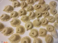 Fotografija recepta: Tortelini s tuno, parmezanom in baziliko