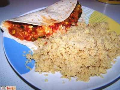 Tortilja s tofujem in sejtanom