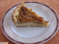 Fotografija recepta: Jabolčna pita z marelično marmelado