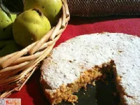 Fotografija recepta: Torta s kutinami, mandlji in še čim