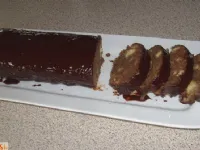 Fotografija recepta: Čokoladno rumova rolada za velike