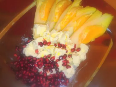 Osvežilna solata z granatnim jabolkom