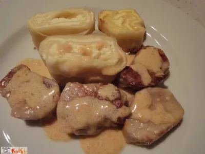 Svinjski file v omaki