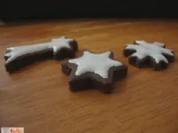 Fotografija recepta: Čokoladni piškotki s kakavovo glazuro