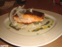 Fotografija recepta: File lososa v koromačevi omaki s krompirjem