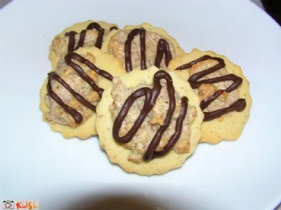 Orehovi krapki s čokolado