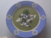 Fotografija recepta: Brokolijeva juha z bučnimi semeni