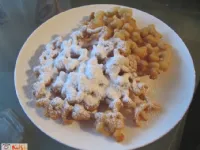 Fotografija recepta: Ocvrta gnezdeca (funnel cake)