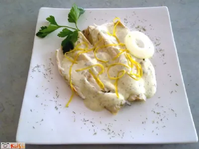 Poširana postrv z dijonsko omako