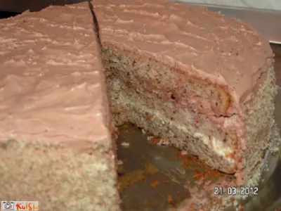 Preprosta čokoladno - vanilijeva torta