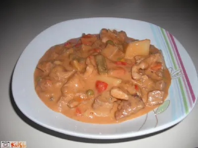 Puran v omaki z zelenjavo