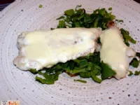 Fotografija recepta: File osliča na čemaževi posteljici