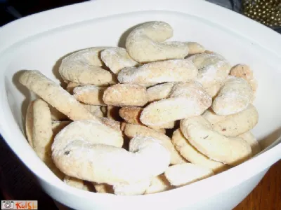 Rokovi rogljički z lešniki