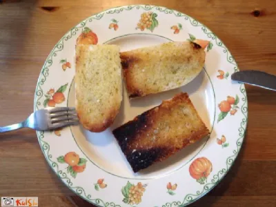 Česnov kruh na žaru