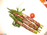 Fotografija recepta: Šparglji na žaru s slanino