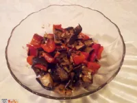 Fotografija recepta: Solata iz jajčevcev in paprik