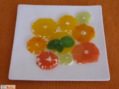 Krožnik citrusov z rožmarinovim sirupom