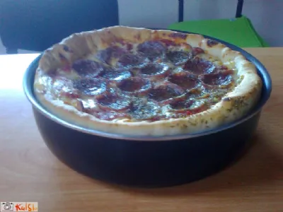 Chicago deep dish pizza